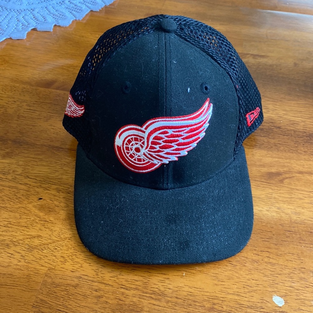 New era Detroit redwings cap